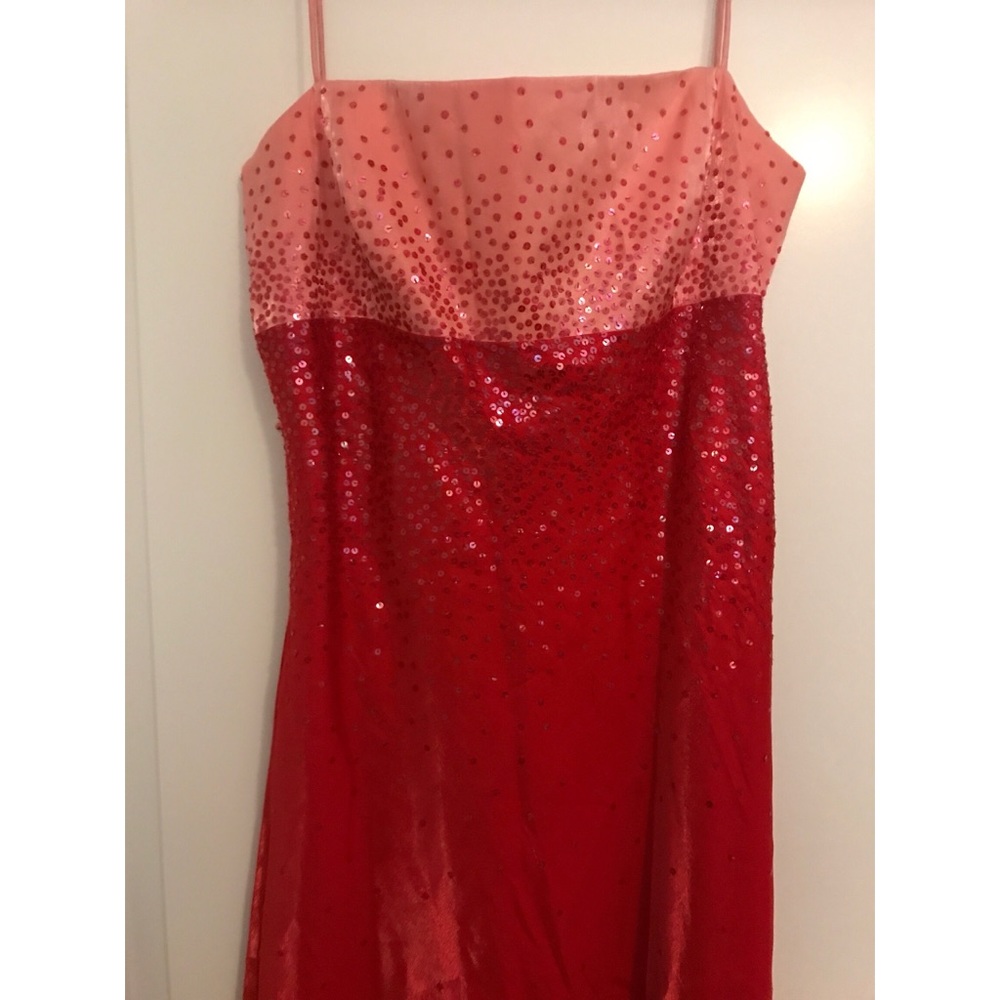 Red & Pink Sequin Open Back Prom Dress: Size XL/18